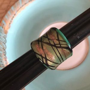 Vintage Green Art Glass Ring